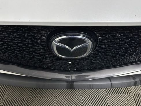 Used 2020 MAZDA MAZDA3 AWD Hatchback w/ Preferred Pkg image 9