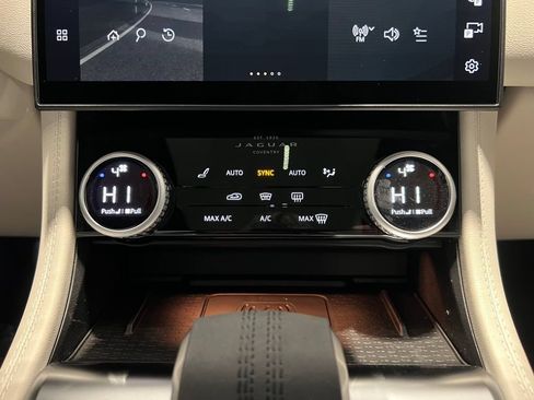 New 2026 Jaguar F-PACE R-Dynamic S AWD/4WD image 20
