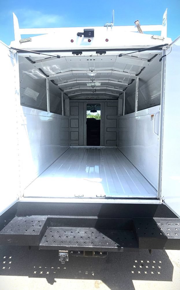 Used 2024 Ford E-350 and Econoline 350 Super Duty w/ Power Windows & Locks Group RWD image 9