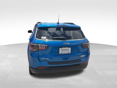 Used 2023 Jeep Compass Latitude AWD/4WD image 7