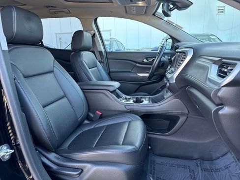 Certified 2023 GMC Acadia SLT image 37