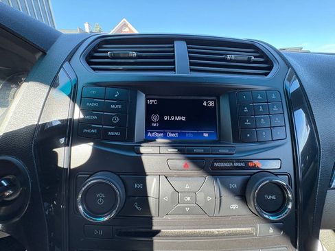 Used 2017 Ford Explorer FWD image 19