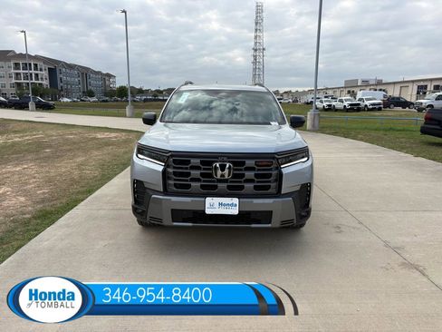 New 2026 Honda Pilot TrailSport image 2