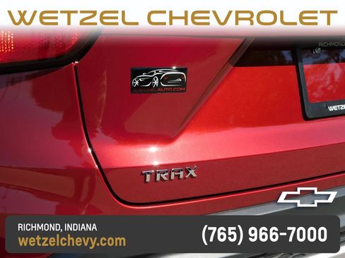 Used 2025 Chevrolet Trax LT w/ Driver Confidence Package FWD image 36