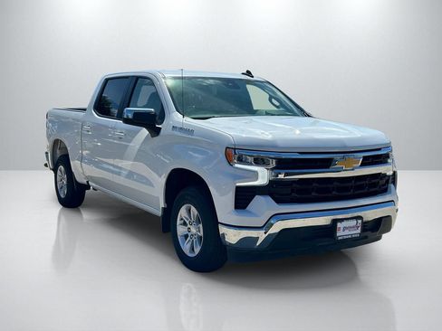 Used 2025 Chevrolet Silverado 1500 LT RWD image 3
