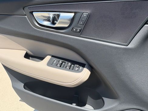 New 2026 Volvo XC60 B5 Plus w/ Protection Package Premier image 14