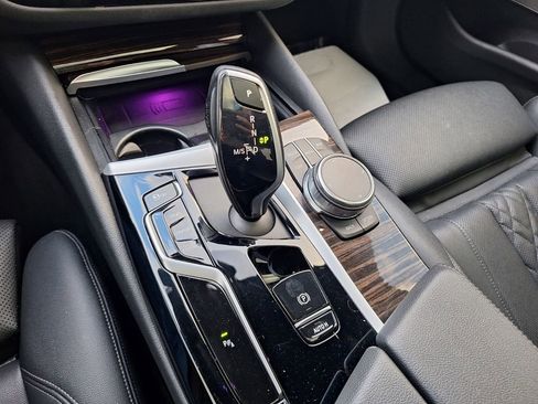 Used 2023 BMW 530i 530i w/ Premium Package image 36