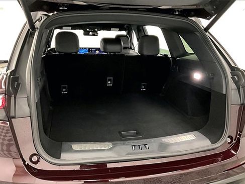 Used 2025 Lincoln Nautilus Premier w/ Jet Appearance Package image 37