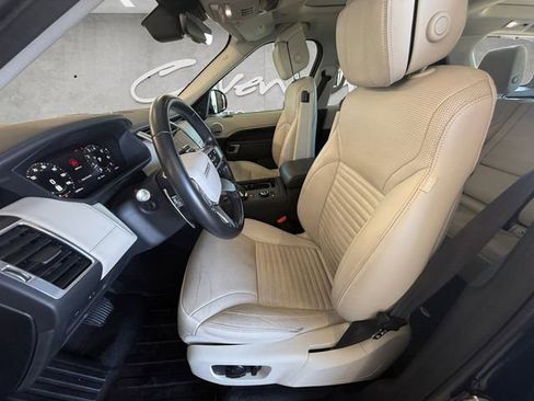 Used 2021 Land Rover Discovery S AWD/4WD image 19