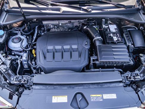 Used 2025 Audi Q3 2.0T Premium w/ Convenience Package AWD/4WD image 31