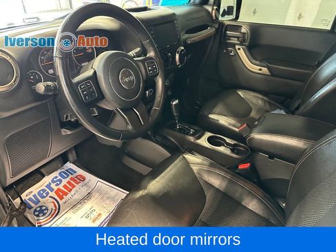 Used 2016 Jeep Wrangler Unlimited Sahara AWD/4WD image 17