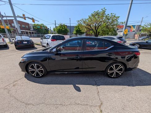 Used 2021 Nissan Sentra SR FWD image 9