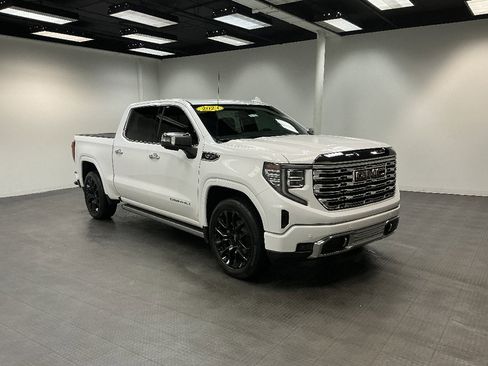 Used 2023 GMC Sierra 1500 Denali image 7