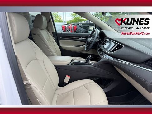 Used 2021 Buick Enclave Essence w/ Sport Touring Edition AWD/4WD image 39
