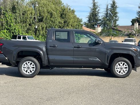 New 2026 Toyota Tacoma SR5 image 9