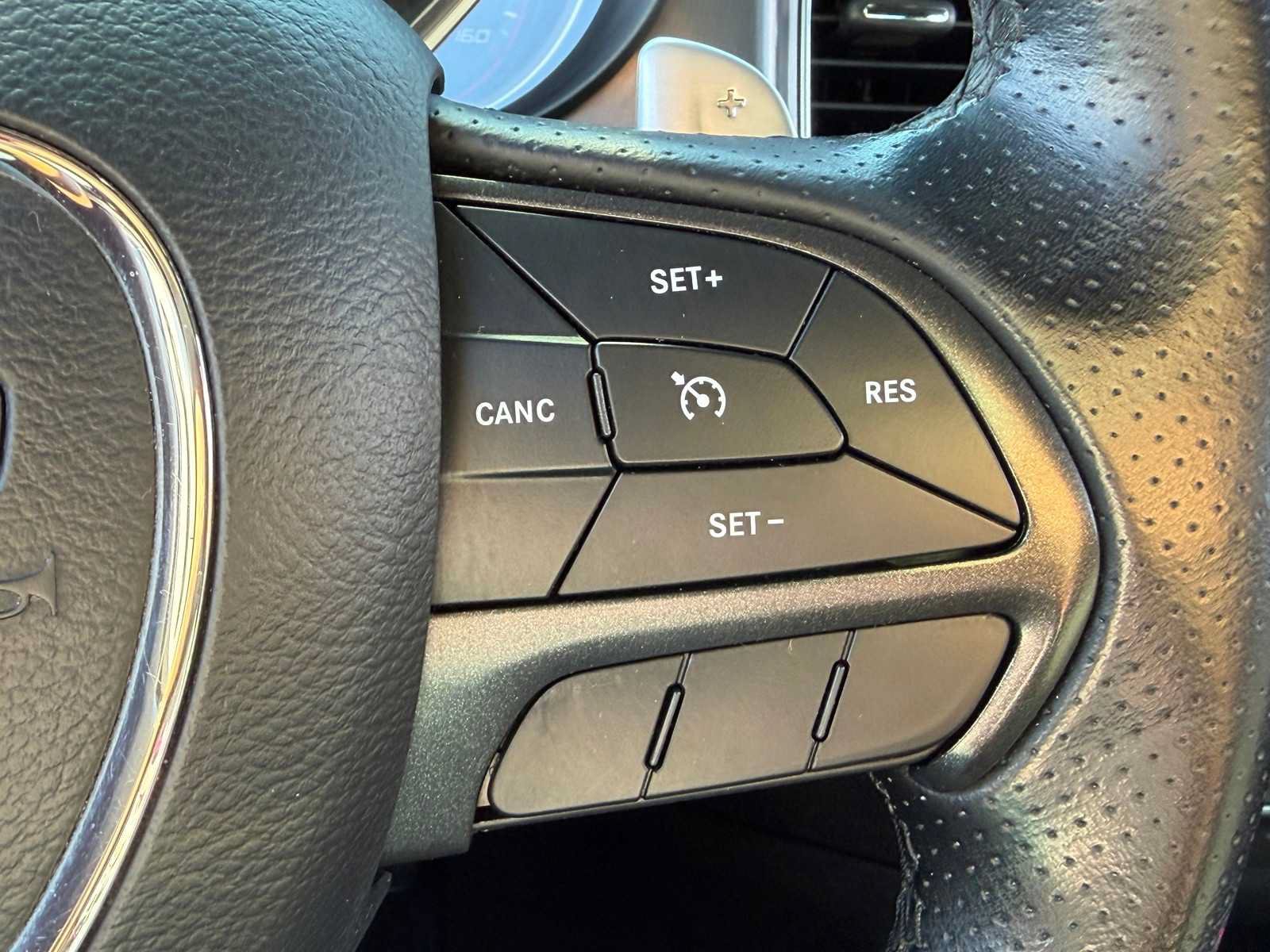 Used 2019 Dodge Charger R/T RWD image 18