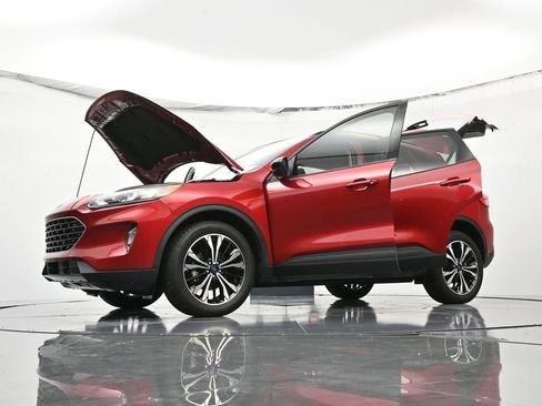 Used 2022 Ford Escape SEL w/ SEL Stealth AWD Package image 30