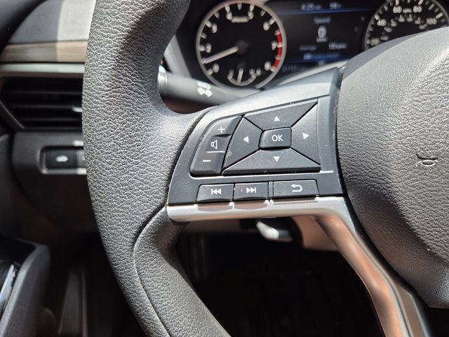 Used 2023 Nissan Altima 2.5 SV AWD/4WD image 29