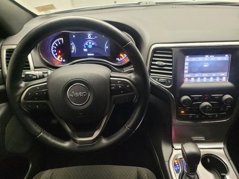 Used 2021 Jeep Grand Cherokee Laredo image 22