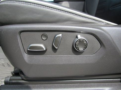 Certified 2024 GMC Sierra 1500 AT4X w/ AT4X AEV Edition image 14