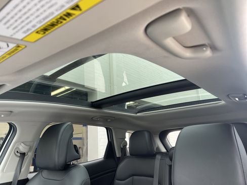 Used 2023 Kia Sportage SX image 11