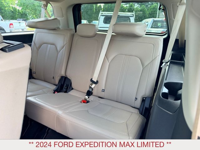 Used 2024 Ford Expedition Max Limited AWD/4WD image 21