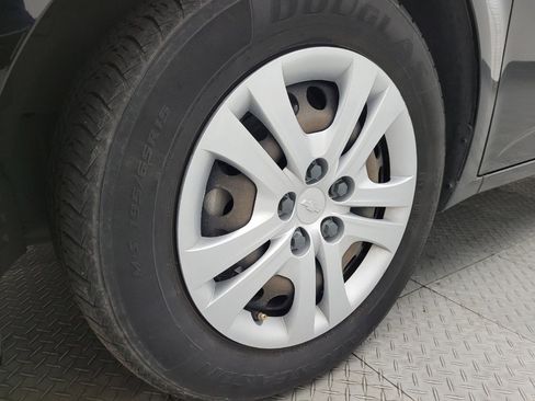 Used 2019 Chevrolet Sonic LS image 31