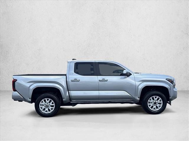 Certified 2024 Toyota Tacoma SR5 AWD/4WD image 4