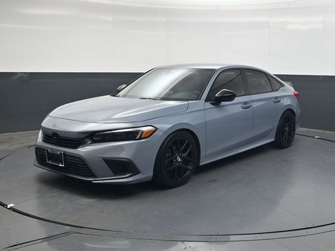 Used 2023 Honda Civic Sport image 8