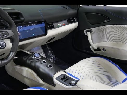 Used 2023 Maserati MC20 Spyder image 13