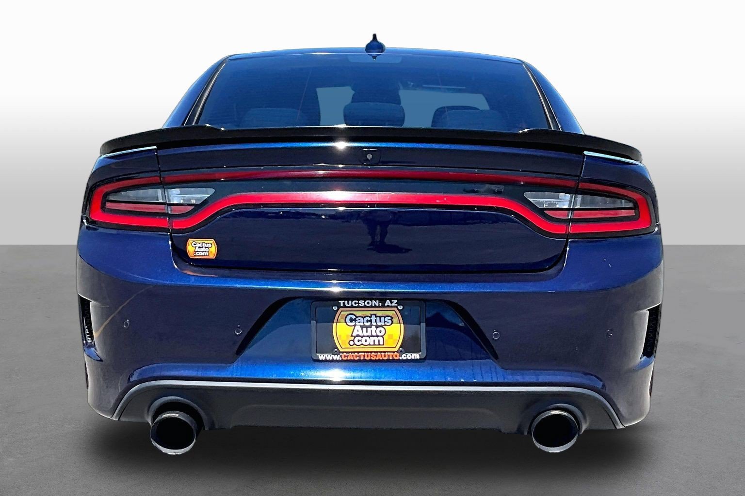 Used 2015 Dodge Charger SXT RWD image 4
