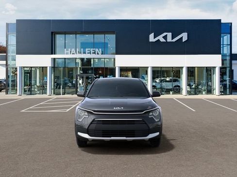 New 2026 Kia Niro LX FWD image 2