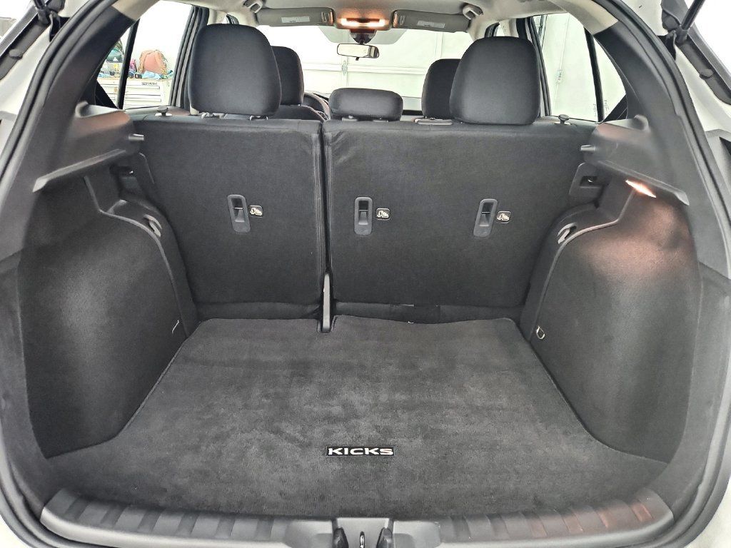 Used 2025 Nissan Kicks Play S FWD image 33