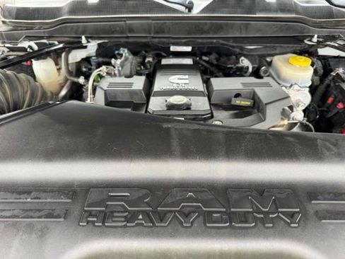 Used 2020 RAM 2500 Limited AWD/4WD image 29
