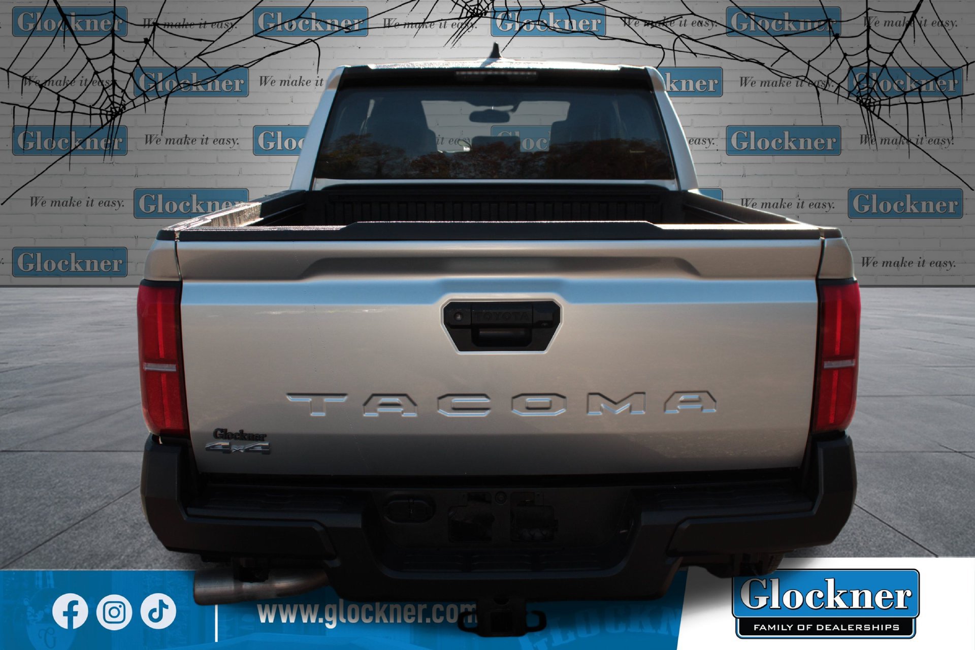 Used 2024 Toyota Tacoma SR AWD/4WD image 7