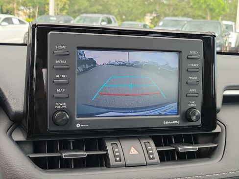 Used 2021 Toyota RAV4 XLE Premium FWD image 29