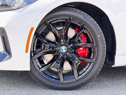 New 2026 BMW 330i Sedan w/ M Sport Package RWD image 10