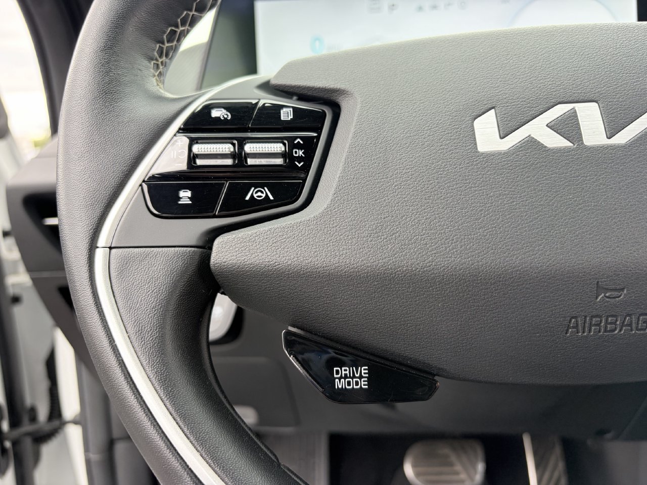 Used 2022 Kia EV6 GT-Line AWD/4WD image 21