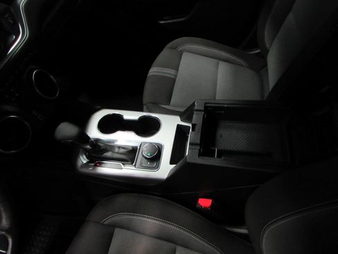 Used 2024 Chevrolet Blazer LT image 22