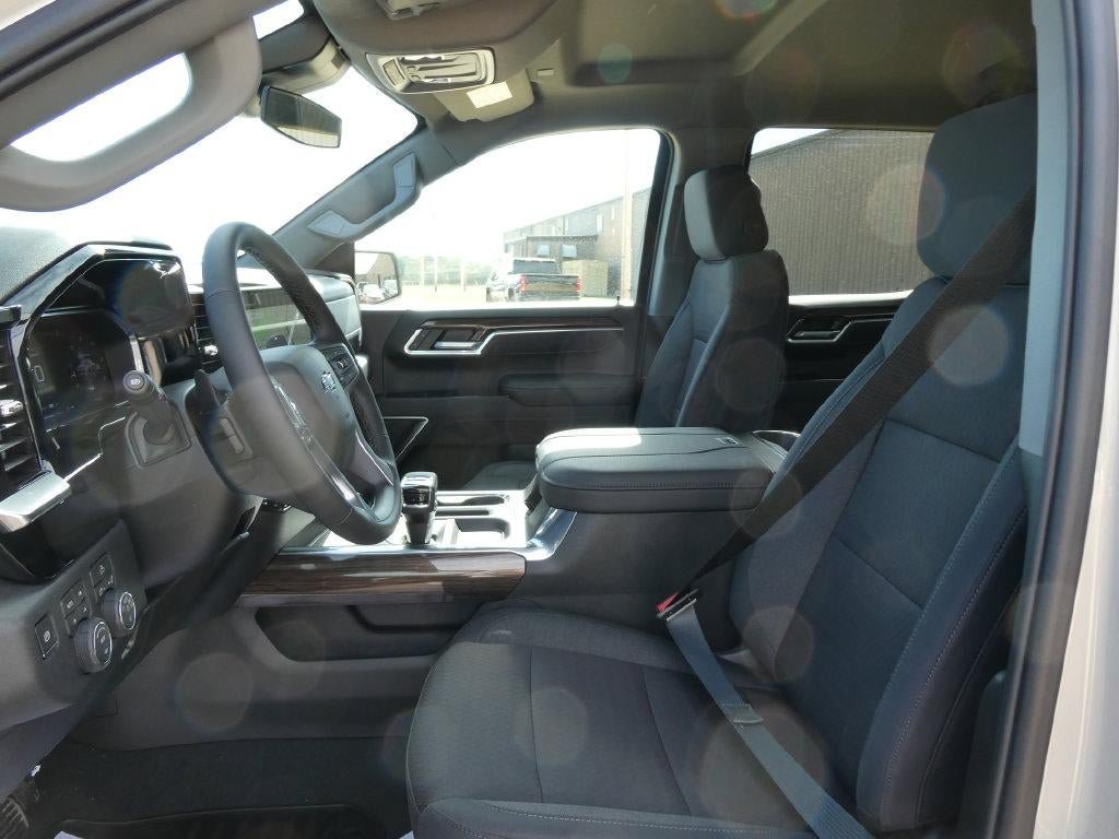 New 2026 Chevrolet Silverado 1500 RST w/ Z71 Off-Road Package AWD/4WD image 17