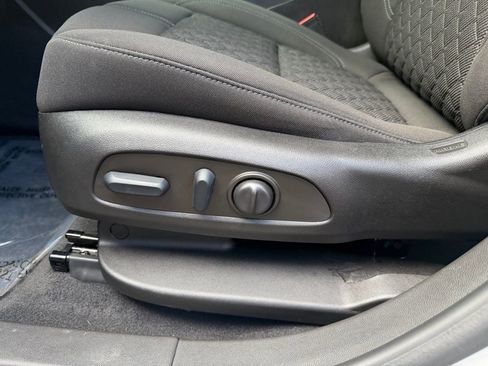 Used 2022 Chevrolet Blazer LT image 18