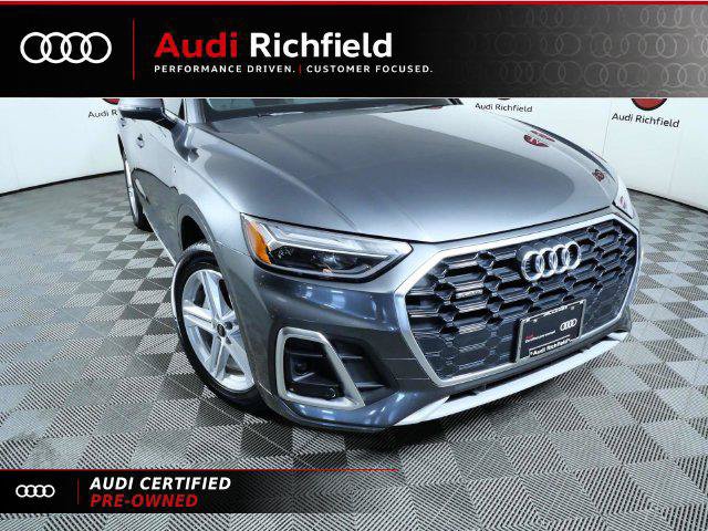 Certified 2024 Audi Q5 e Premium w/ Convenience Package AWD/4WD image 3
