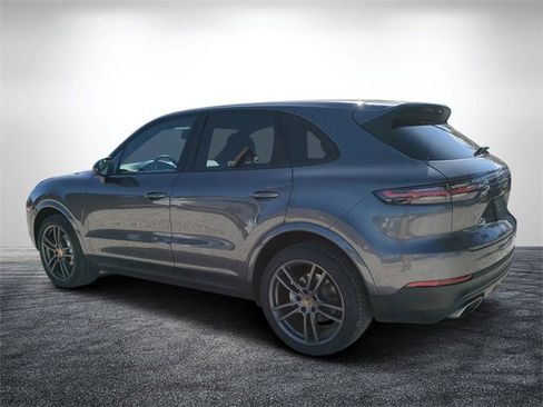 Used 2020 Porsche Cayenne image 6