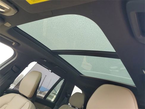 Used 2025 Volvo XC90 T8 Ultra image 15