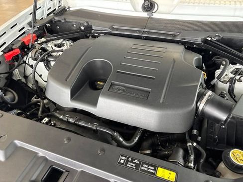 Used 2024 Land Rover Defender 110 X-Dynamic SE AWD/4WD image 45