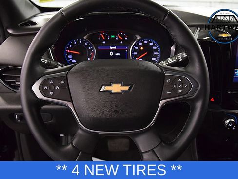 Used 2023 Chevrolet Traverse LT AWD/4WD image 18