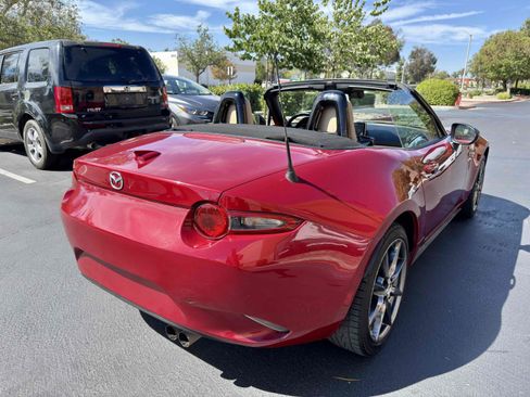 Used 2016 MAZDA MX-5 Miata Grand Touring RWD image 12