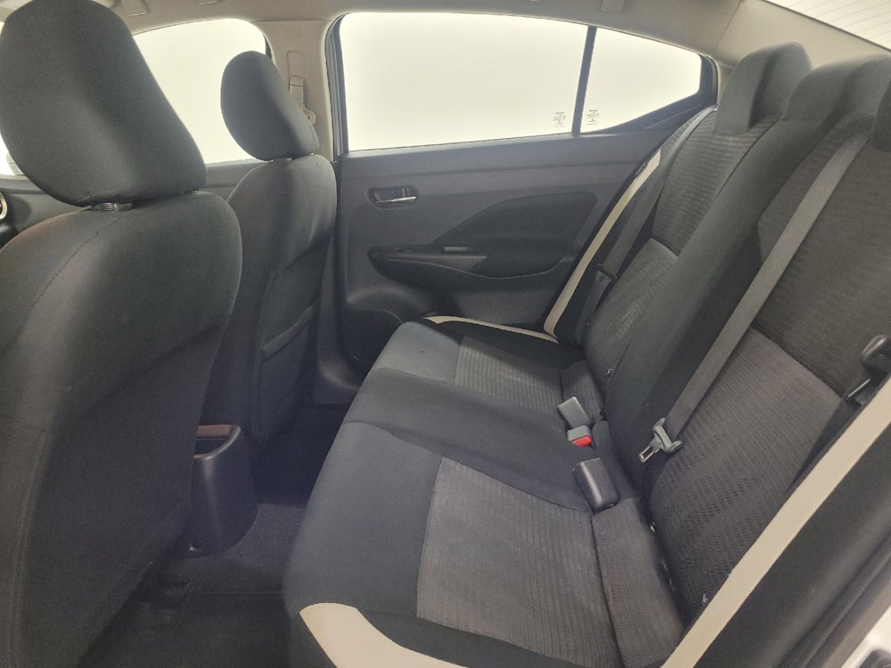 Used 2021 Nissan Versa SV FWD image 18