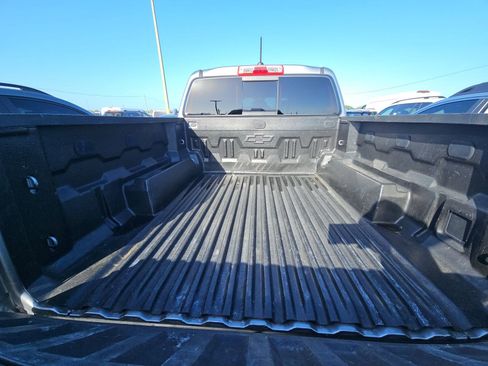 Used 2023 Chevrolet Colorado LT w/ LT Convenience Package RWD image 15