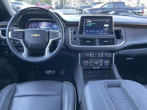 Used 2023 Chevrolet Suburban Premier w/ Advanced Technology Package image 15